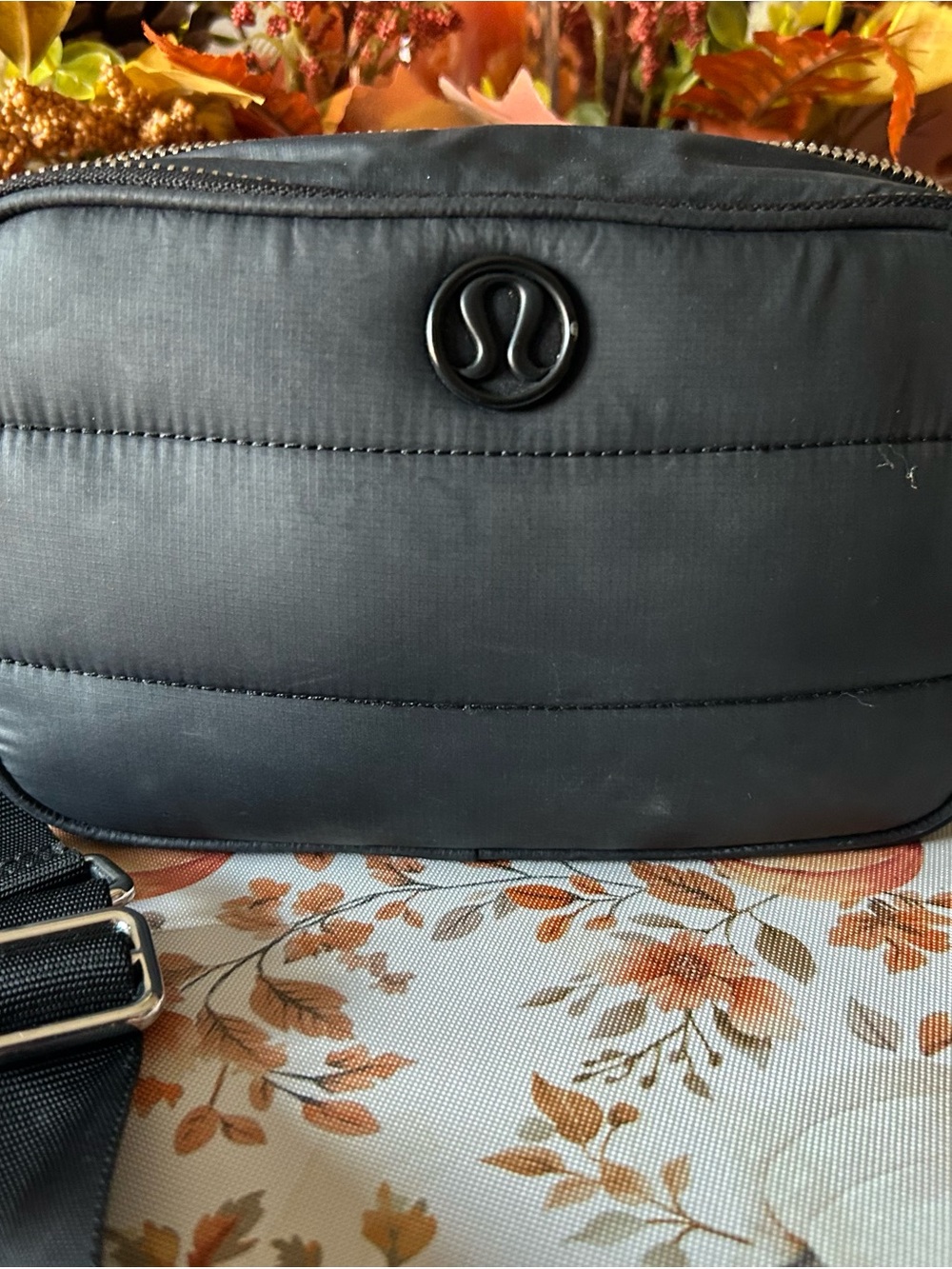 lululemon athletica Black Quilted Crossbody Pouch